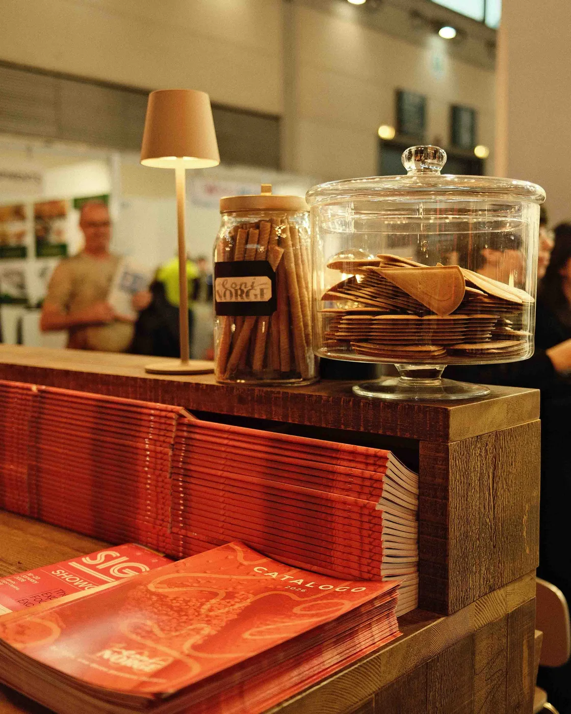 Cataloghi e cialde in degustazione